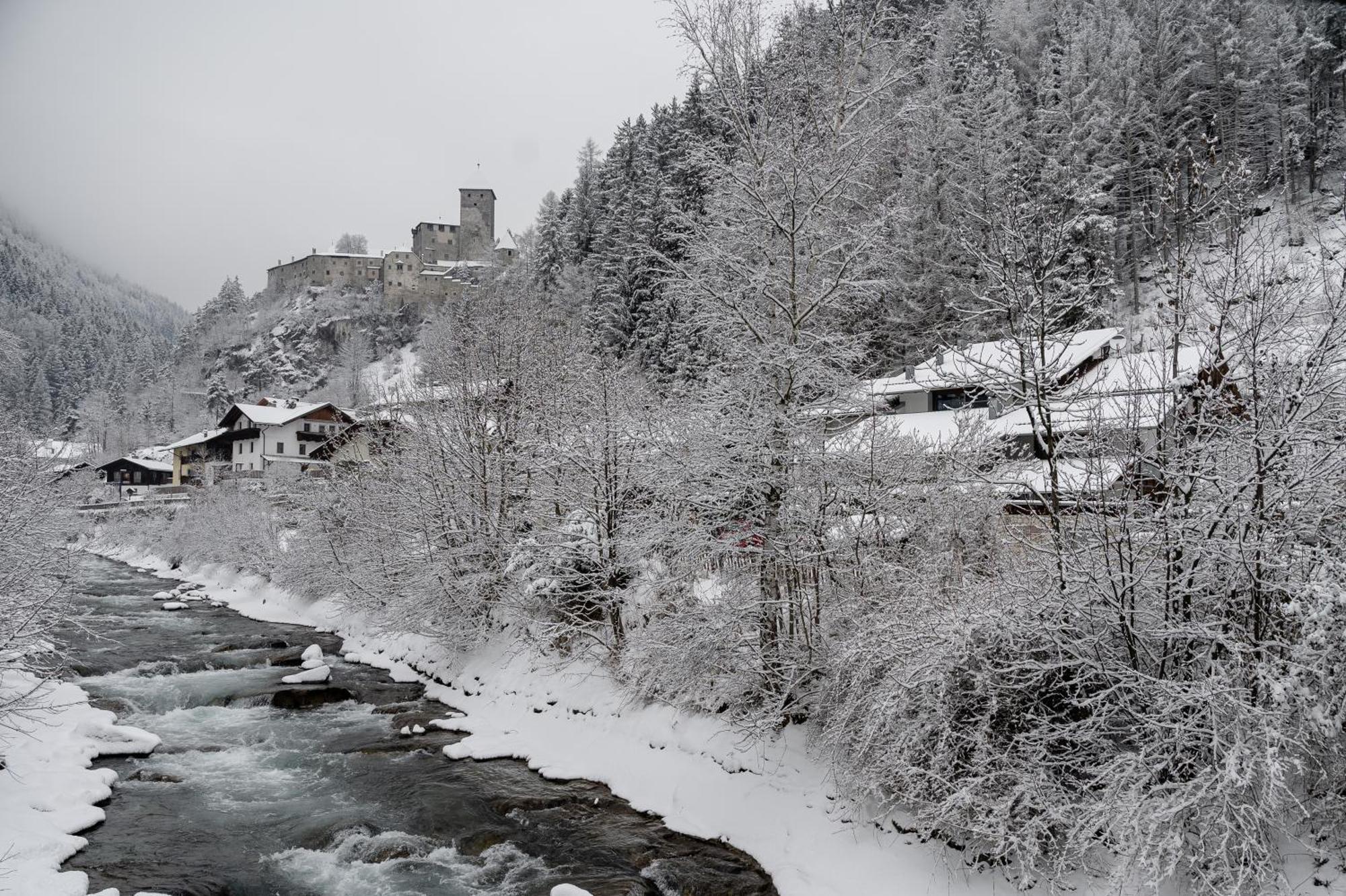 Residenz Feldmuehle Unterhalb Der Burg Taufers Apartment Кампо Турес Екстериор снимка